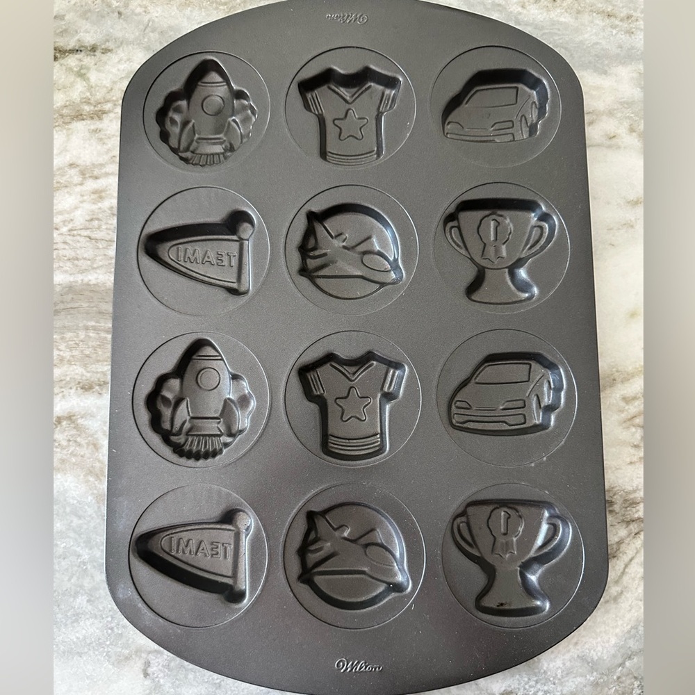 Wilton Ultra Bake 3 12 Cavity Boy Cookie Pan Rocket Jet Car 16.5" X 11" NWOT
